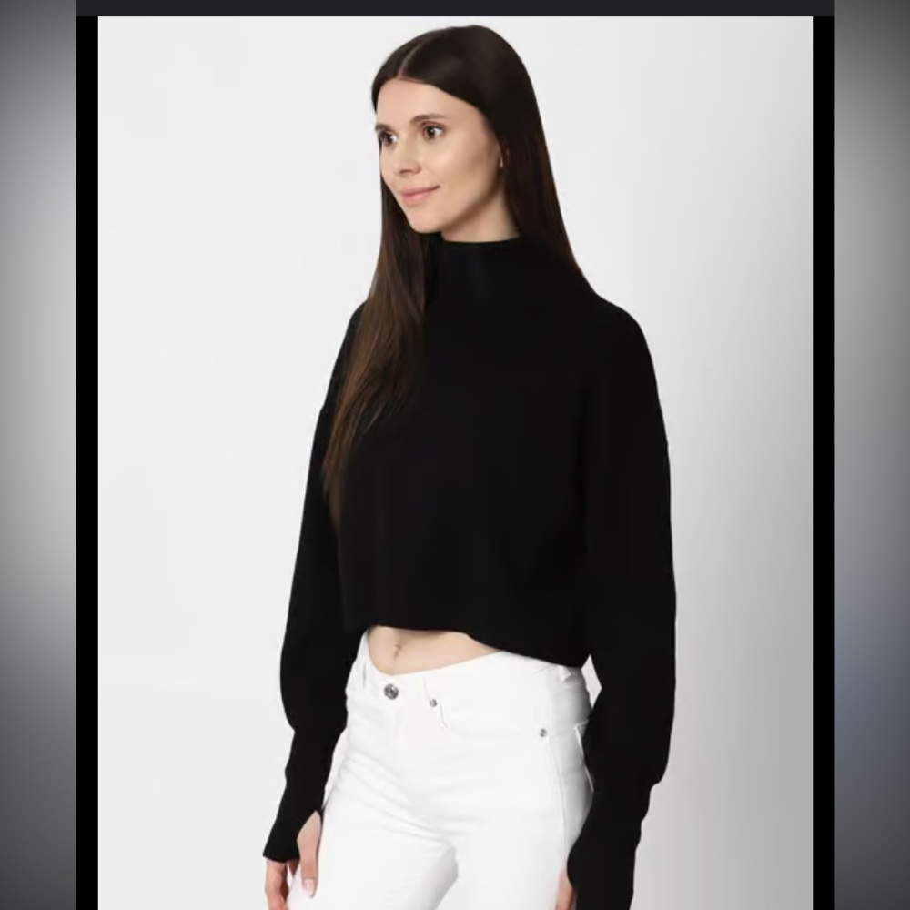 Forever 21 Black Cropped Turtleneck Sweater
